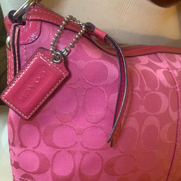 Coach Barbie Pink 👛👛👛 shoulder bag - Picture 4 of 8